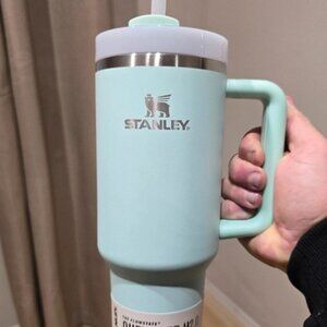New 'mint' stanley tumbler